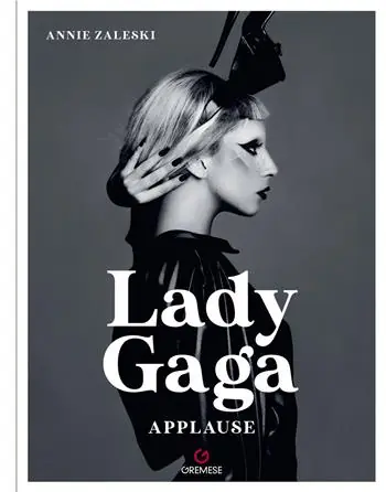 Prezzo Conveniente Lady Gaga. Applause. Ediz. italiana