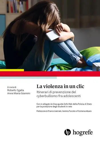 La violenza in un clic. Itinerari di prevenzione del cyberbullismo fra adolescenti Sconto